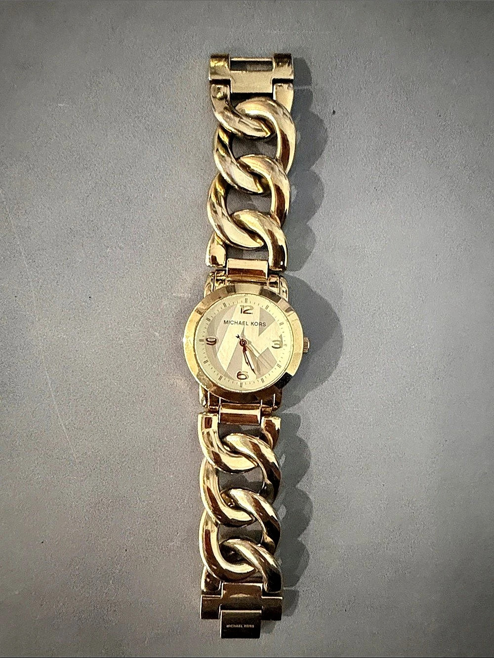 Michael Kors Runway Twist Chain Watch Gold